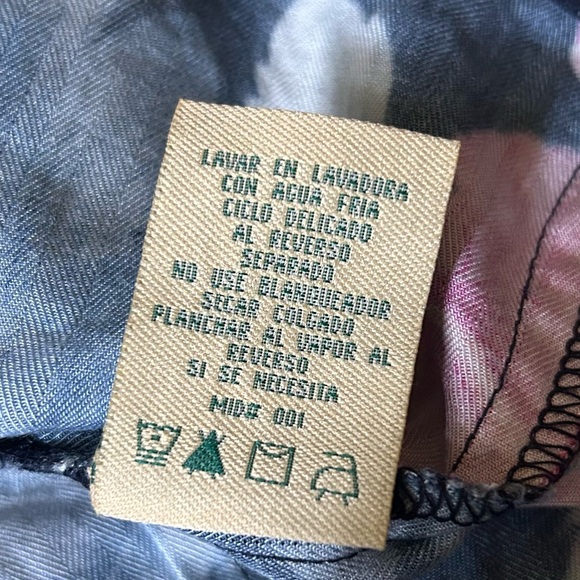 La Cabaña All Night Long | Floral Cropped Sleeveless Knot-Tie Top - Picture 5 of 7